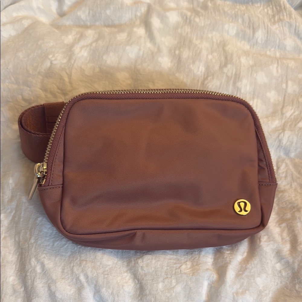 lululemon athletica Belt Bag